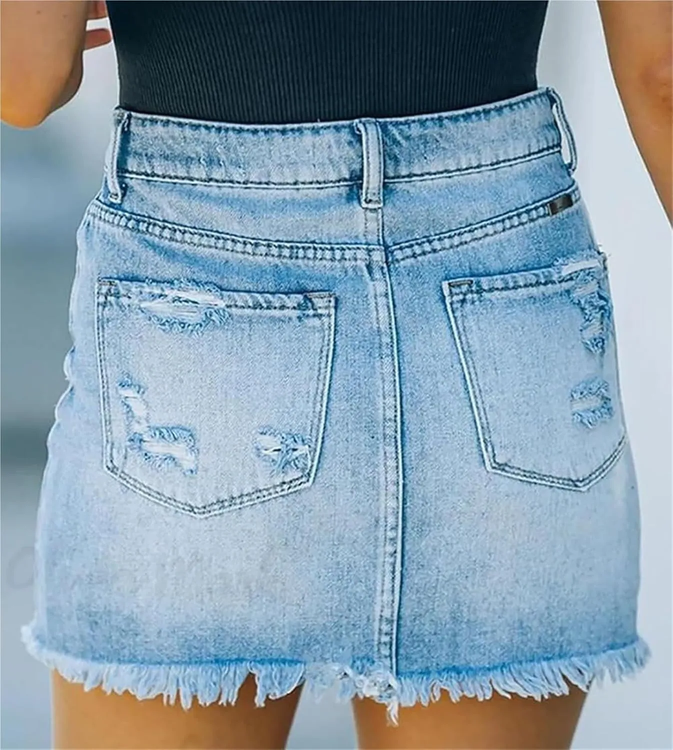 2025 Women's Sexy Mid-Waist Zipper Closure Frayed Raw Hem Ripped Mini Denim Skirt in Edgy Trendy