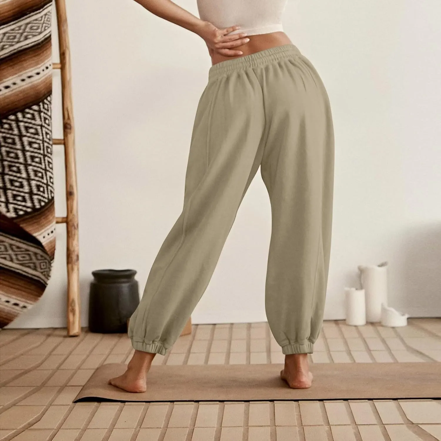 Jogger Sweatpants Women Fleece Drawstring High Waisted Joggers with Pockets Soft Workout Capri Loose Yoga Pants