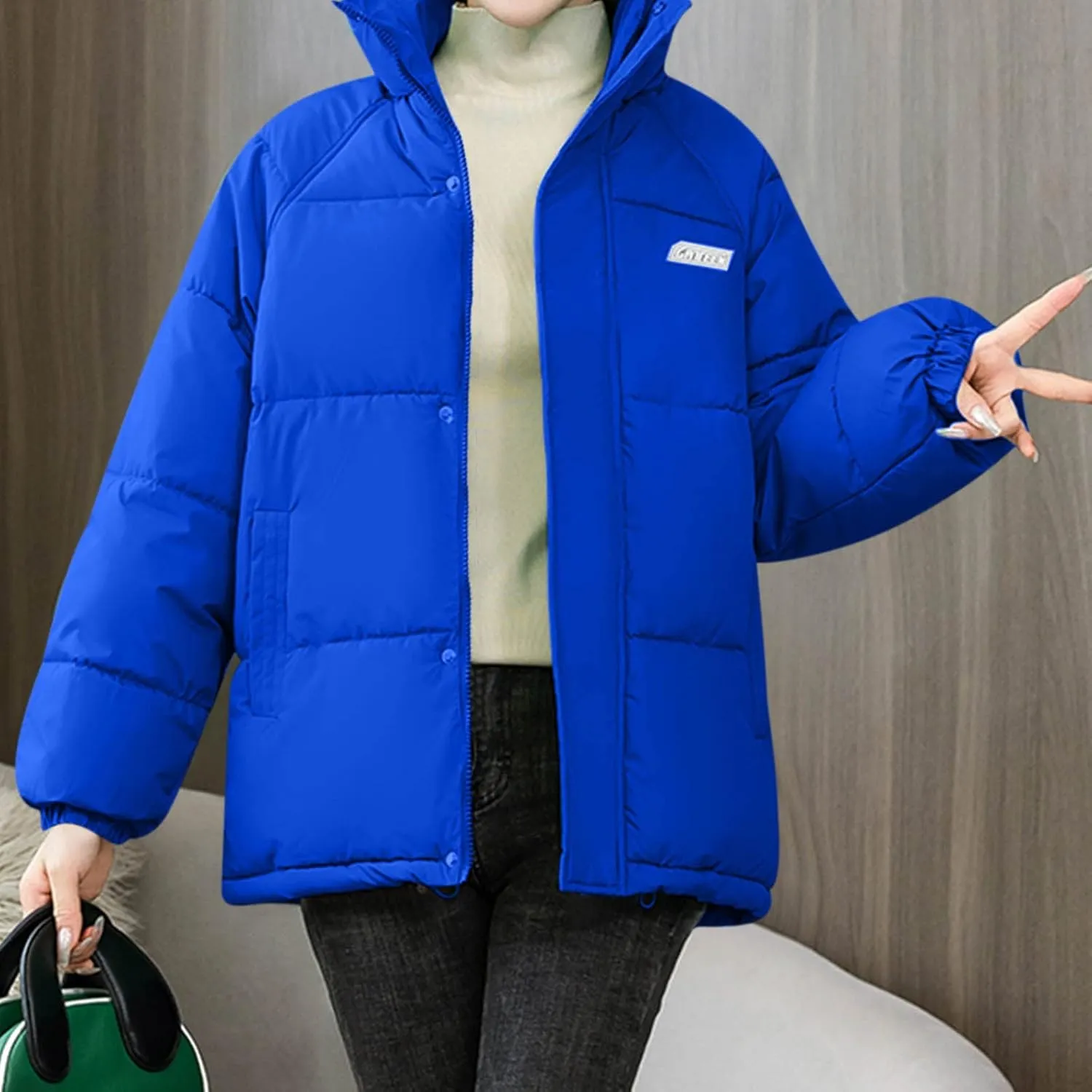 XUNRYAN Womens Winter Down Coat Warm Crop Puffer Jackets Quilted Lightweight Hooded Casual Outdoor Anoraks Parka Outerwear